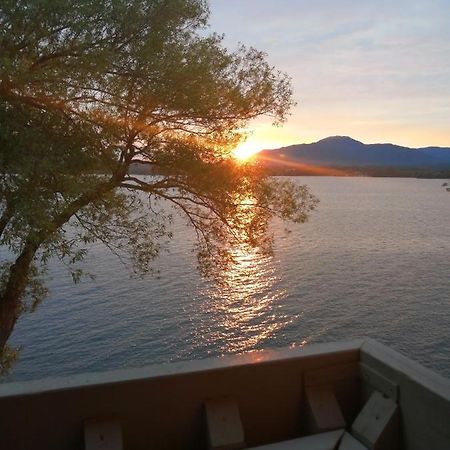 O'Berge Du Village A302 Magog ภายนอก รูปภาพ
