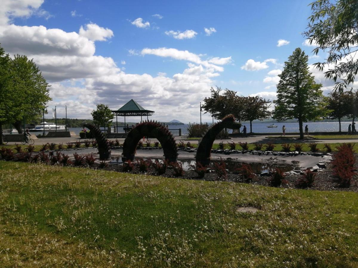 O'Berge Du Village A302 Magog ภายนอก รูปภาพ