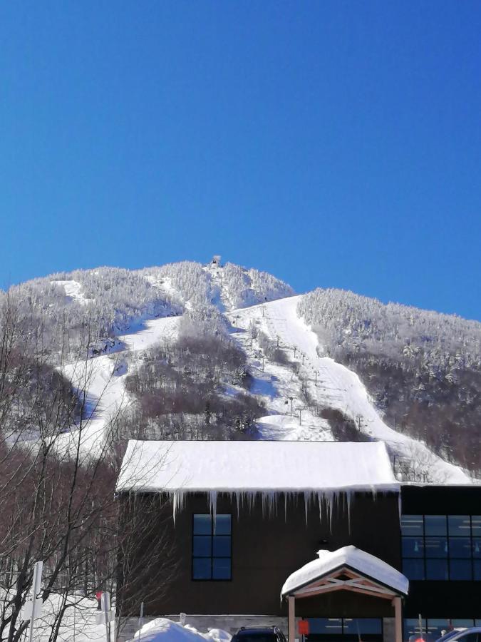 O'Berge Du Village A302 Magog ภายนอก รูปภาพ
