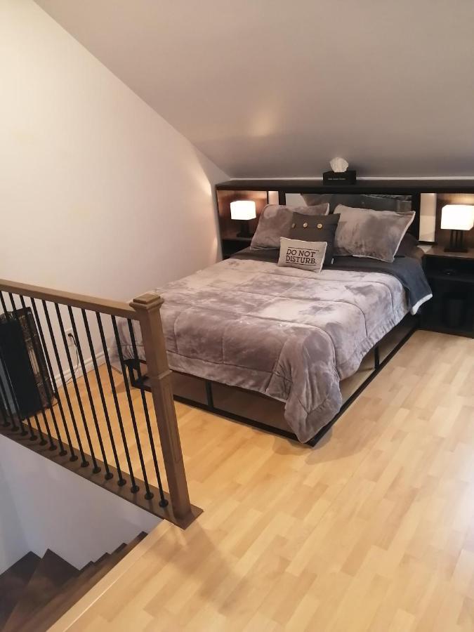 O'Berge Du Village A302 Magog ภายนอก รูปภาพ